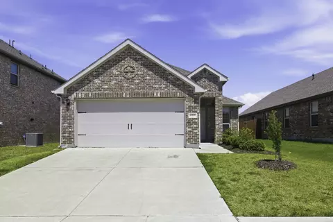 605 Cozy Grns, Lavon, TX 75166