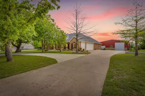 359 Saddle Club Rd, Weatherford, TX 76088