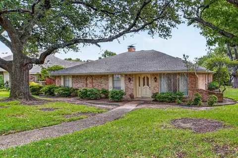 6804 Kenwhite Dr, Dallas, TX 75231