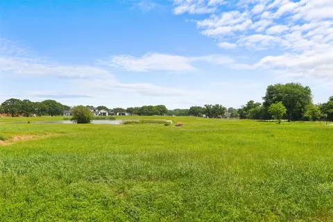 7717 Pickett Ln, Burleson, TX 76028