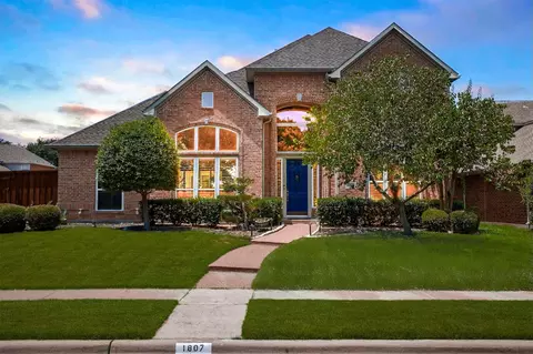 1807 Meadowcove Dr, Richardson, TX 75081