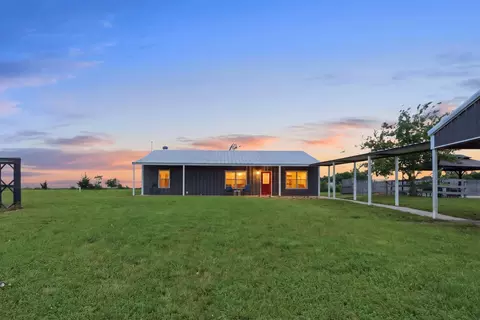 1234 County Road 1013, Wolfe City, TX 75496