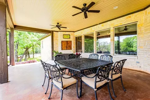 108 Mcclintock Ct, Weatherford, TX 76088