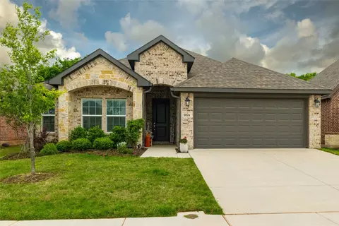 9824 Mescalbean Blvd, Crowley, TX 76036