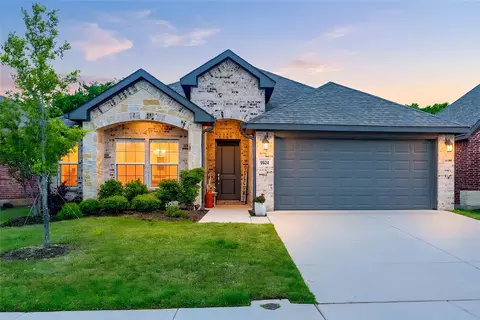 9824 Mescalbean Blvd, Crowley, TX 76036