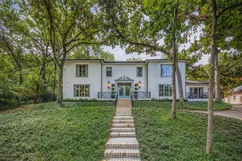 2211 Colonial Pkwy, Fort Worth, TX 76109