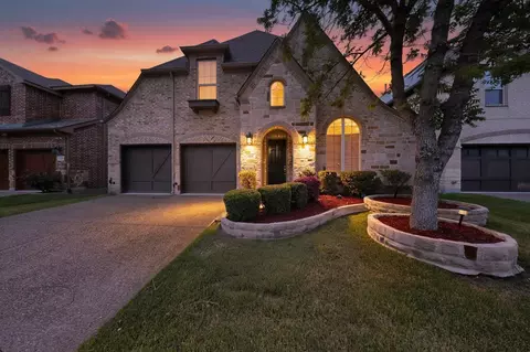 604 Warwick Blvd, Lewisville, TX 75056