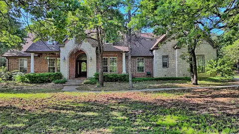 735 Sleepy Hollow Ln, Valley View, TX 76272