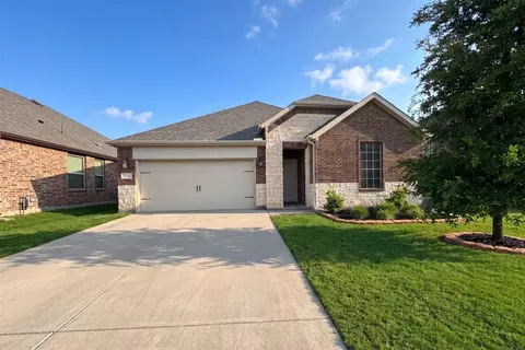 11245 Canyon Mine Dr, Aubrey, TX 76227