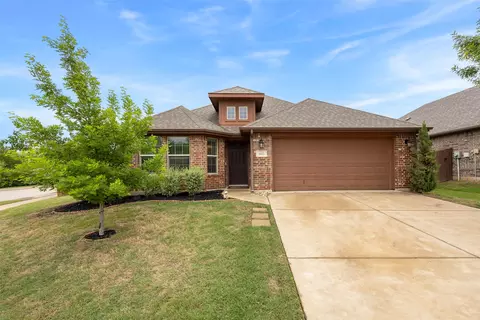 11801 Hassop Ln, Burleson, TX 76028