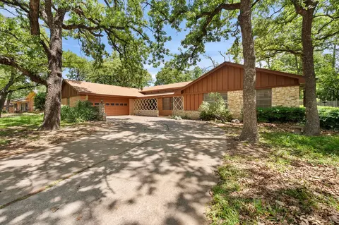 1605 Cienegas Cir, Fort Worth, TX 76112