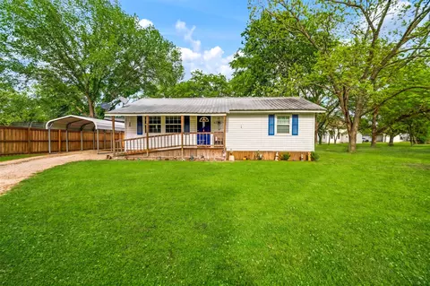 170 NW 2nd St NW, Detroit, TX 75436