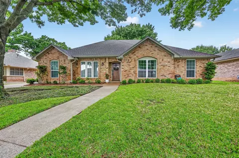2007 Iron Horse Ct, Arlington, TX 76017
