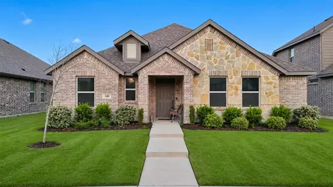 340 Freestall Dr, Midlothian, TX 76065