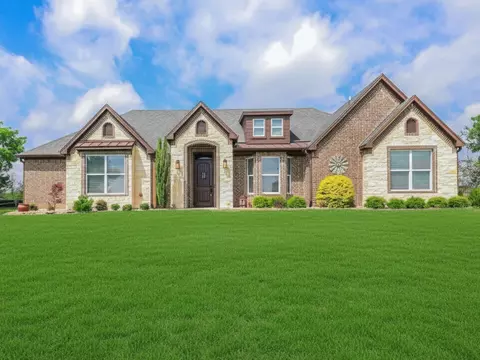 31 Golf Walk Cir, Denison, TX 75020
