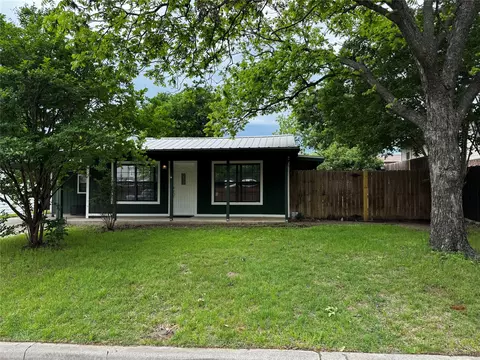 484 S First Ave, Stephenville, TX 76401