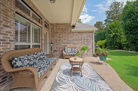 1009 Shoal Creek Ct, Fairview, TX 75069