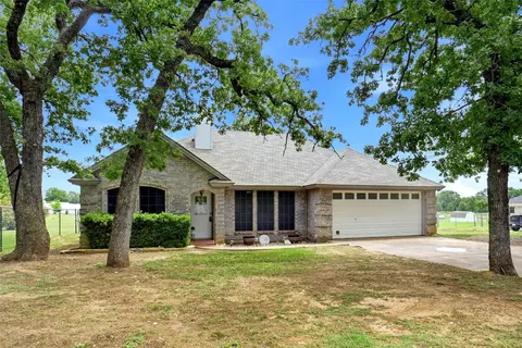 109 Sanchez Creek Ct, Weatherford, TX 76088