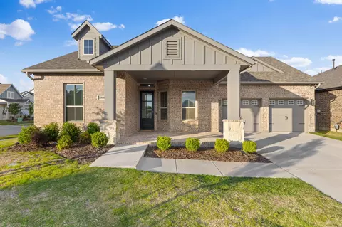 8808 Royal Star Rd, Rowlett, TX 75089