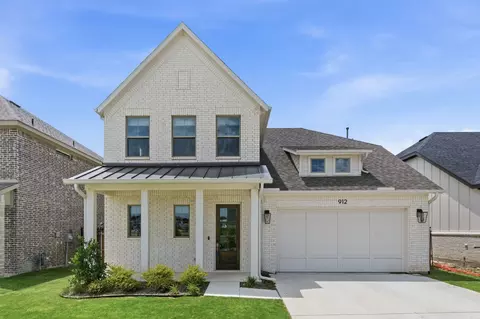 912 Sandpiper Dr, Aledo, TX 76008