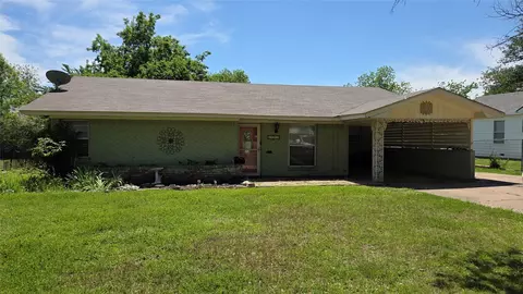 1407 Bonham St, Commerce, TX 75428
