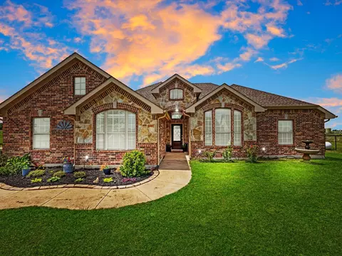 111 Petes Ct, Ponder, TX 76259