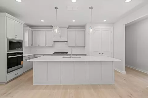 Kitchen - 9321 Rolling Meadow Way, Denton, TX 76207 photo 3 of 5