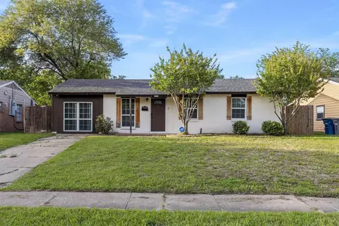 6331 Fenway St, Dallas, TX 75217