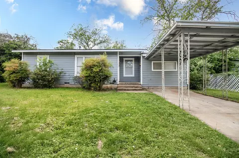 1928 S Walnut St, Brady, TX 76825