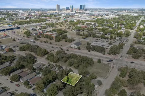 962 E Oleander St, Fort Worth, TX 76104