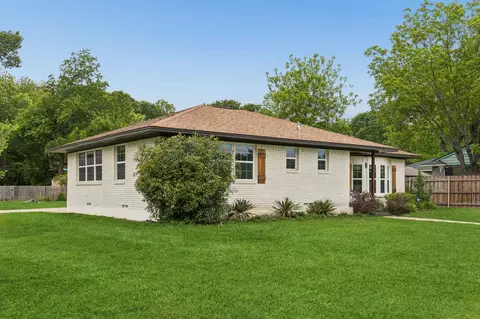 2306 W Five Mile Pkwy, Dallas, TX 75224