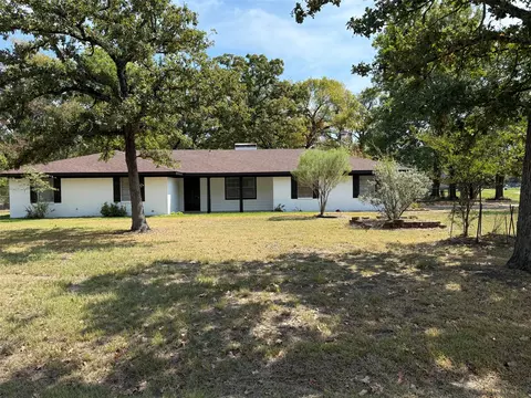 1 Oakridge Cir, Star Harbor, TX 75148