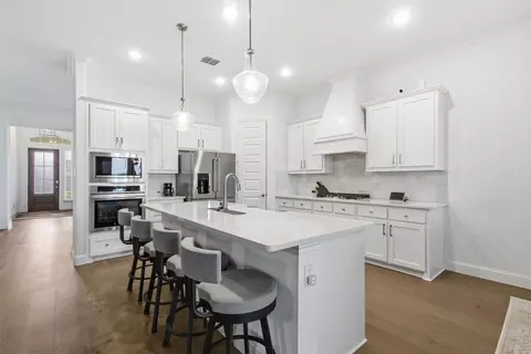 6008 Glenwood Dr, Joshua, TX 76058