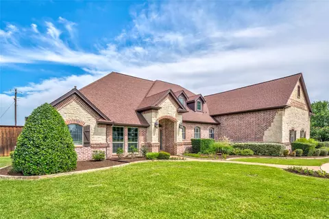 8470 Steeplechase Cir, Argyle, TX 76226