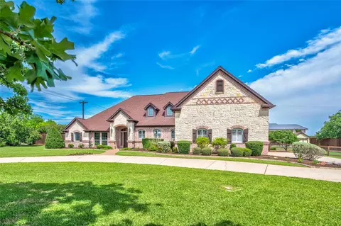 8470 Steeplechase Cir, Argyle, TX 76226