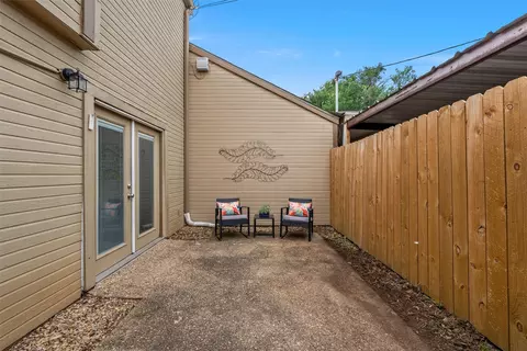 Exterior - 3305 Chimney Pl, Waco, TX 76708 photo 3 of 4