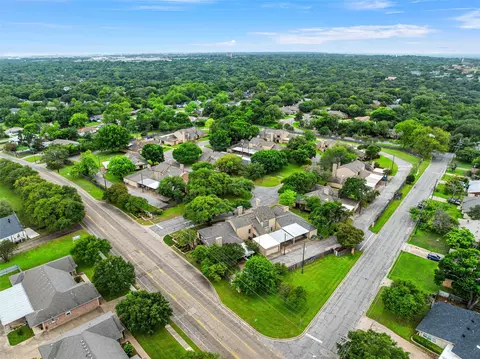 View/Area - 3305 Chimney Pl, Waco, TX 76708 photo 2 of 2