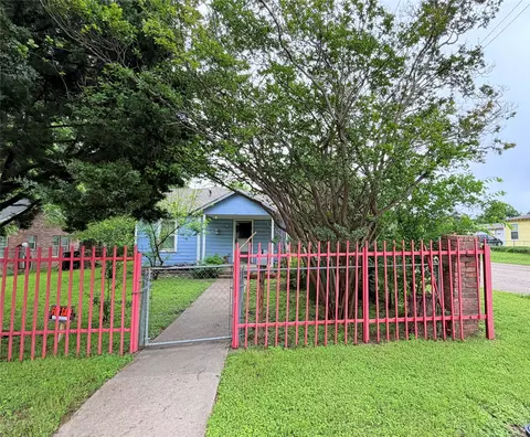 2724 Flint Ave, Waco, TX 76711