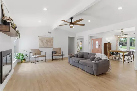 2202 Custer Pkwy, Richardson, TX 75080