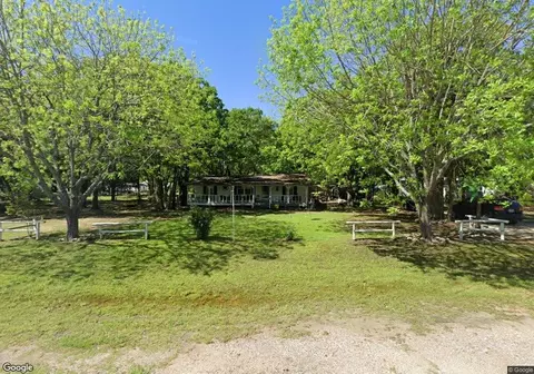 331 Southern Oaks Dr, Streetman, TX 75859