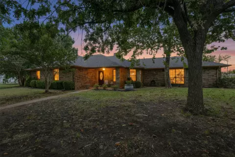 2982 Fm 2194, Farmersville, TX 75442
