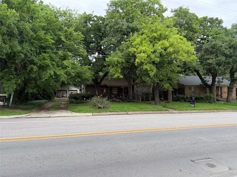 2844 Handley Dr, Fort Worth, TX 76112