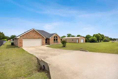 1209 Southview Dr, Waxahachie, TX 75165