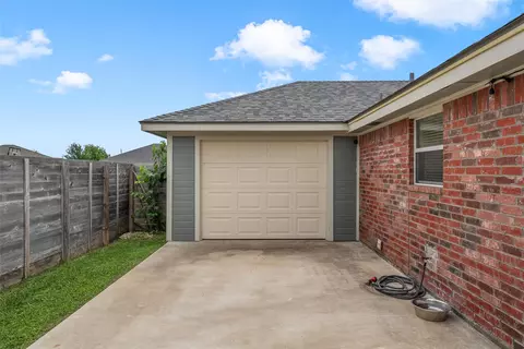 Exterior - 4209 Rance Ln, Waco, TX 76708 photo 4 of 6