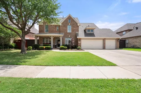 2647 Waterfront Dr, Grand Prairie, TX 75054