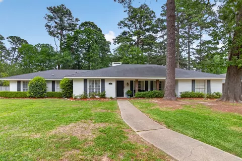 8321 Spring Lake Dr, Shreveport, LA 71106