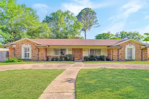 1114 Brookshire Dr, Tyler, TX 75701