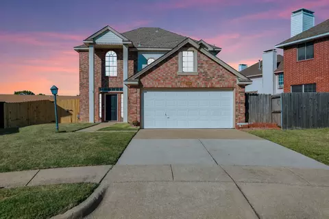 2554 Melissa Ct, Carrollton, TX 75006