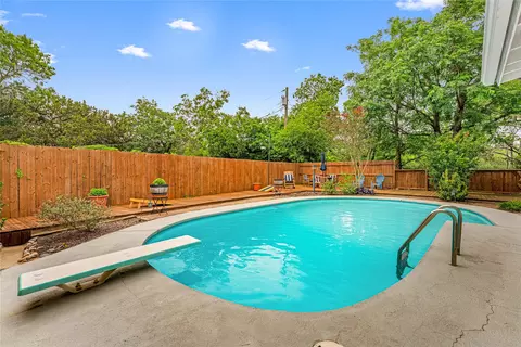 2200 Gregory Ln, Waco, TX 76708
