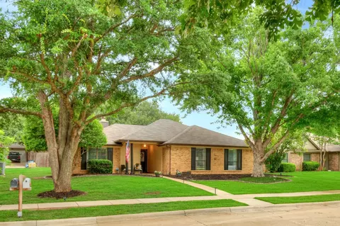 1665 N Valley Pkwy, Lewisville, TX 75077